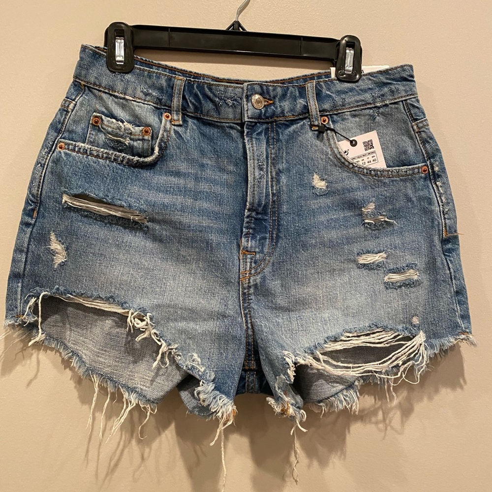 NWT Zara High Waist Denim Shorts in Alma Blue, size 8